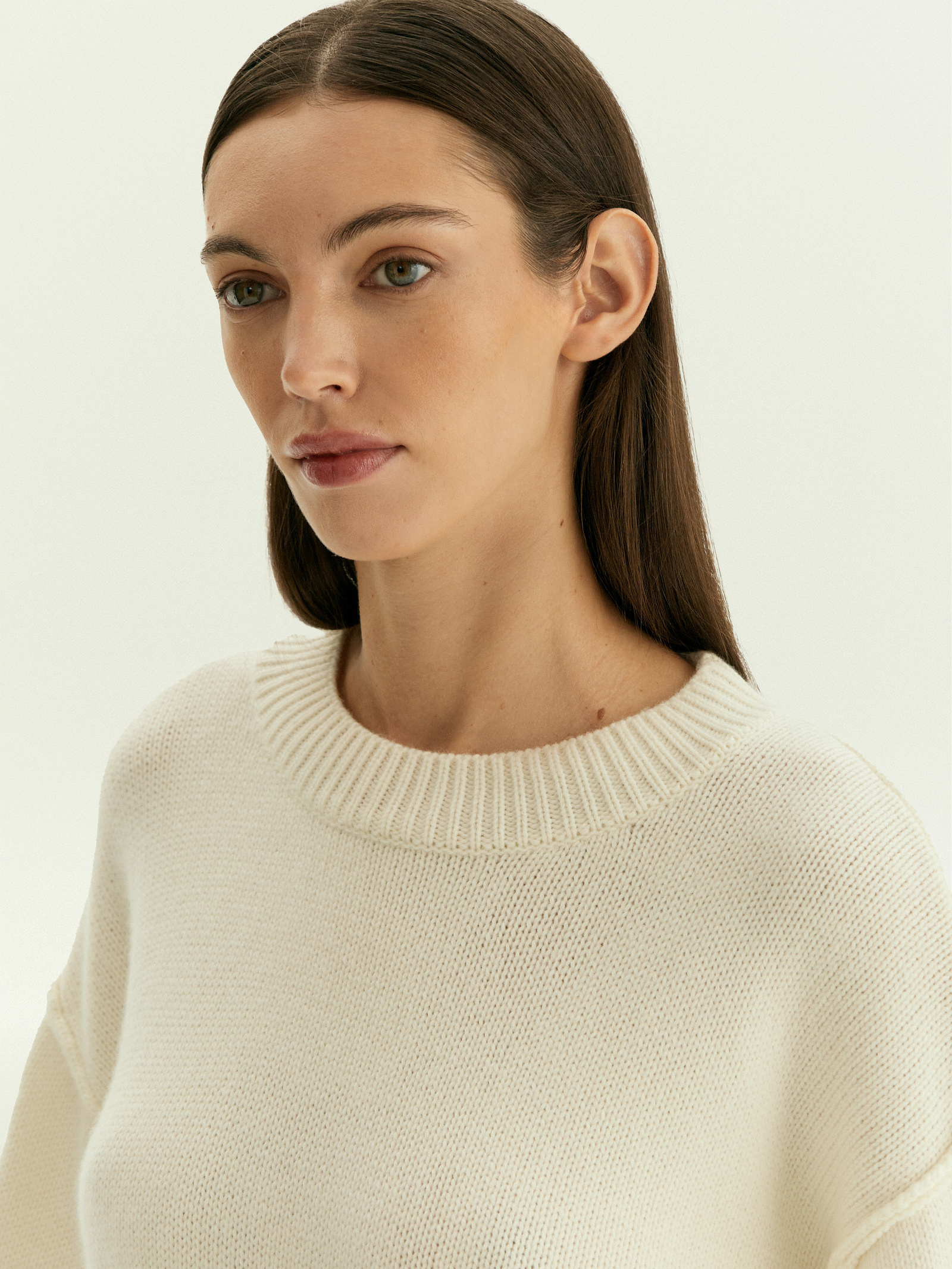 Джемпер из вискозного трикотажа с добавлением шерсти